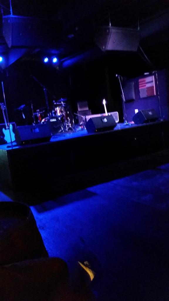FairSideBanner's tweet photo. We go on in 5 minutes! http://t.co/1AJQGUDkko