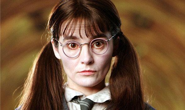 fakehogwarts's tweet photo. 72 years ago today, Moaning Myrtle died and became the most annoying ghost ever. http://t.co/1p9l8JcVSi