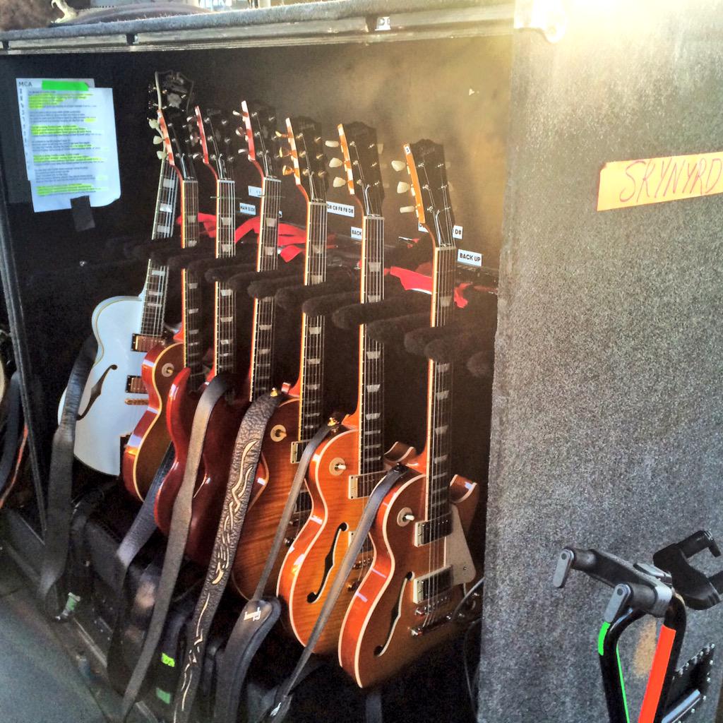 RyanMirvis's tweet photo. Things are about to get pretty serious here @ROTRally #Skynyrd #ROTRally2015 http://t.co/vcKIL65SYE