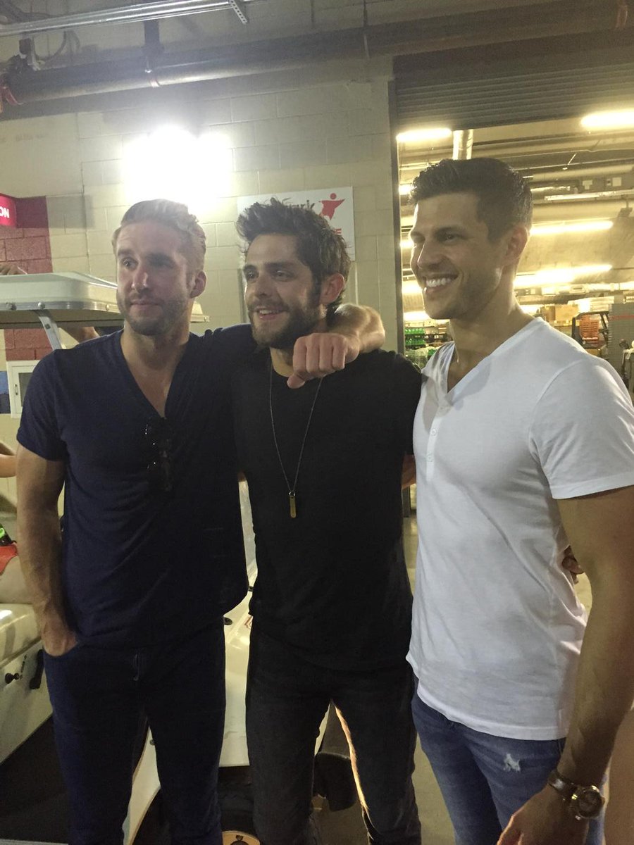 CMAFest - Shawn Booth - Bachelorette 11 - *Spoilers - Sleuthing* - Discussion #2 - Page 8 CHba7x4WsAAHxrQ