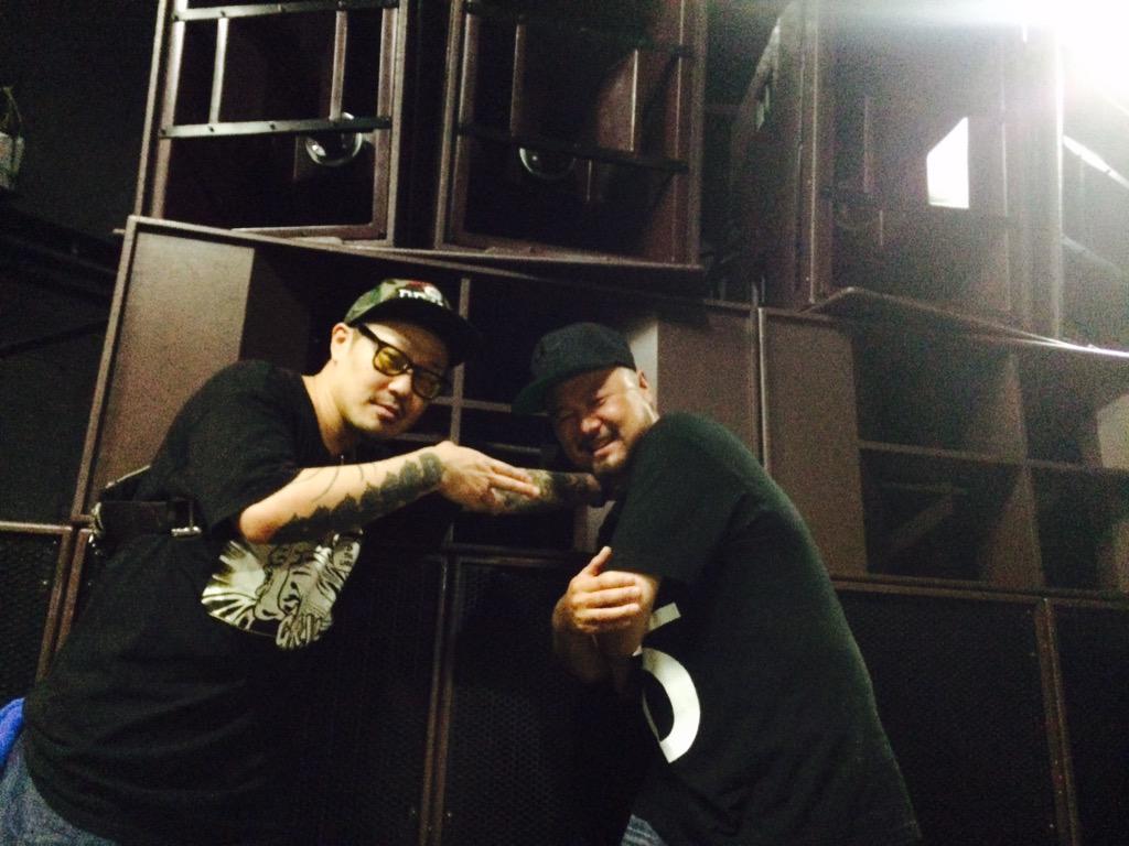CHELSEAJP's tweet photo. WeR GRIMEJP Gang #OUTLOOK_JP #ReadyFiDiWar
EAST AUDIO SOUND SYSTEMえげつなベースどつきまわし現象😎 http://t.co/W9dtVJkWgc