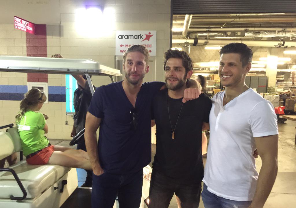 CMAFest - Shawn Booth - Bachelorette 11 - *Spoilers - Sleuthing* - Discussion #2 - Page 11 CHblsqdUkAAGZYY