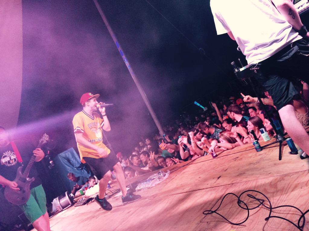 BotkinsCarousel's tweet image. This is how @BotkinsCarousel rolls with @trickydickcover LOVE THEM!!!!