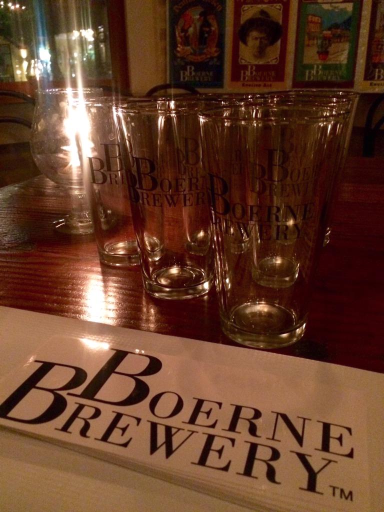 CuredatPearl's tweet photo. We've got #boernebrewery out here tonight for the #offalhours giving out samples of their tasty beers, stop by! http://t.co/LGWZVa4QTY