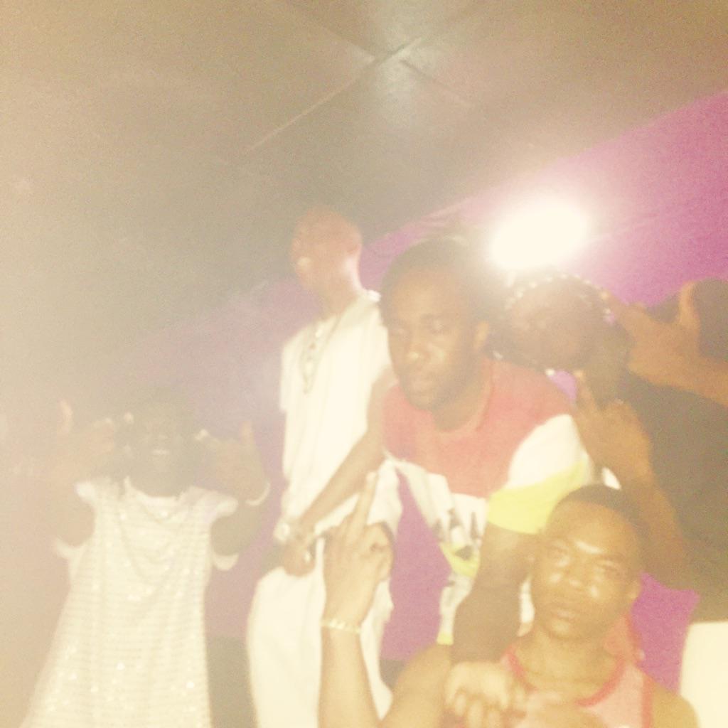 MONEY_DRAE's tweet photo. @cbmqueedy @CBMDEBI @CBMTEZ @CBM_CASBY RIPDOEB #LongLiveDOEB #RIPpBm #RIPLILHEAT #Free6 #FreePHAT #CBM #CBM http://t.co/cMTGScRaFh