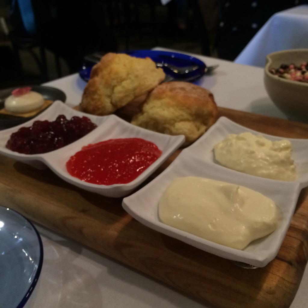 highteasociety's tweet photo. High tea at #FancyNance #Melbourne @zumbopatisserie http://t.co/aSU5zBEDt9