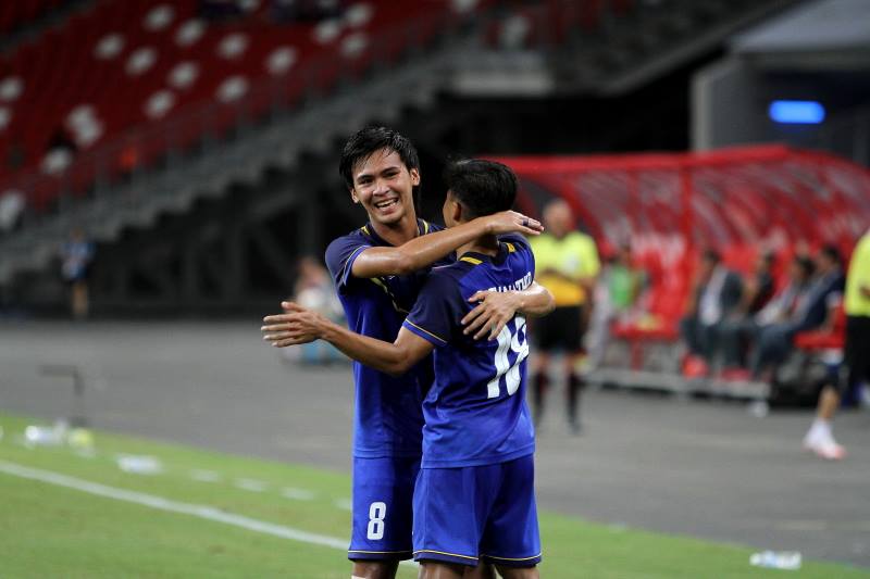 piwwwiq's tweet photo. #JBack #Brothership #ThailandNationalFootballTeam #SEAGames2015 <3
credit to บริษัท สปอร์ต ฮีโร่ http://t.co/YJ0QStjHRV