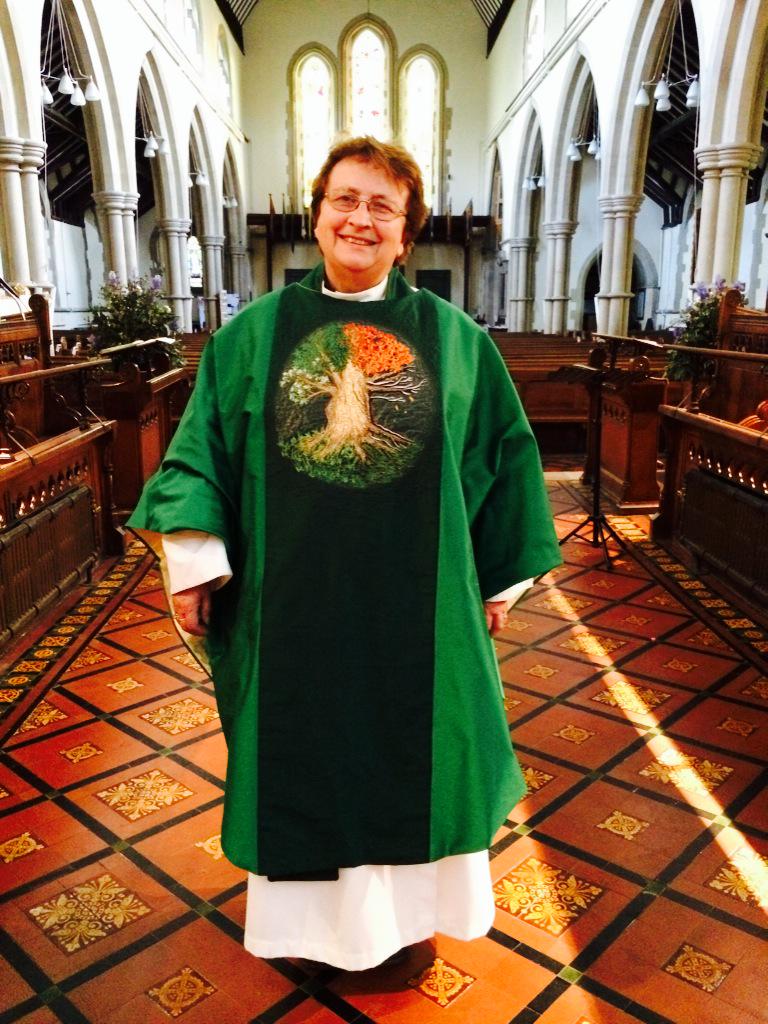 ChristChurchN14's tweet photo. A year on, @HazelMiall unveils her "priesting" present from us! A chasuble &amp; stole designed for her by Jacquie Binns! http://t.co/xapkSZjClA