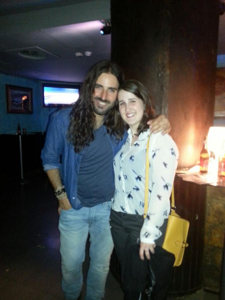 evicente13's tweet photo. Anoche me enamoré. Para toda la vida. Lo prometo. http://t.co/7Z497uTjxl