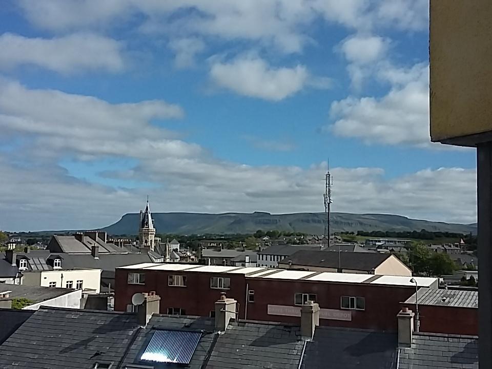 Clo's Chocolates tweet media