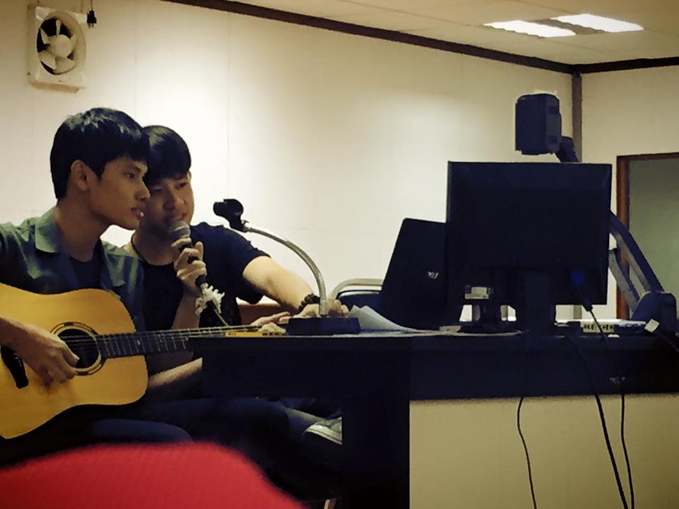PTDMIND's tweet photo. ทีมโอ๊ตบีม ตาหล๊กกกกกกก 5555555555 #ES26 http://t.co/JawoBOF1I4