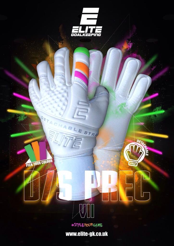 elite_gk's tweet photo. ONE LAST PUSH
When we hit 5000 followers 20 togo
Will be giving away 2 free pairs
Follow &amp; RT
http://t.co/Cn2Eo7wbDJ 
http://t.co/MNBHHCkyBA