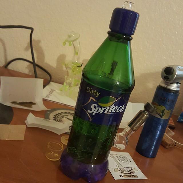 applejuice14431's tweet image. Bout to sip this #dirtysprite and call it a night!!! Been a long day!!! #spritech #waxmob #breakingerrl #omninail #…