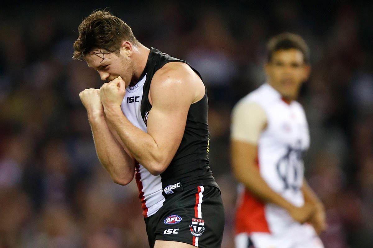 stkildafc's tweet photo. Jack Steven, take a bow. 

Amazing effort in the last minute. Joey with the finish. 

#AFLSaintsDees http://t.co/cFa3MuWJ2h