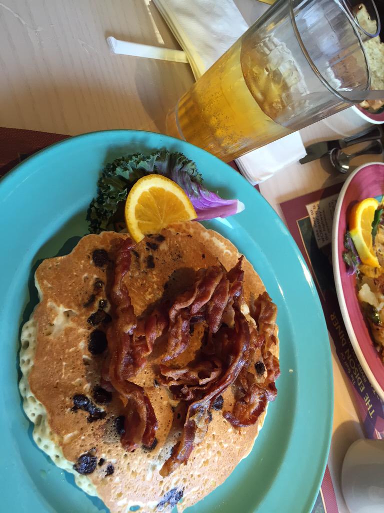 nancyygray's tweet image. Presentation💯💯 #lovethelettuceandlemon #anglesareeverything