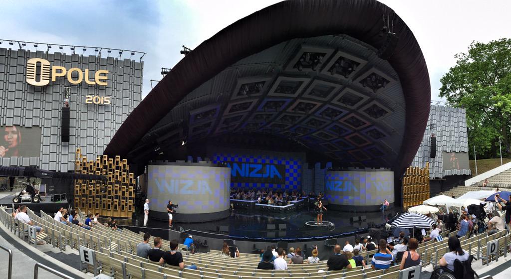 Trwa ostatnia próba przed dzisiejszym koncertem z okazji 90-lecia Polskiego Radia. 

#opole52
#opole2015