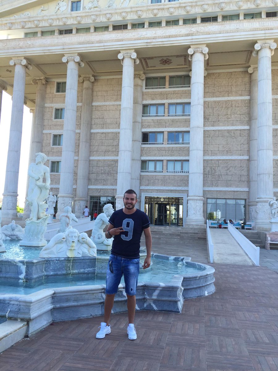 I'm at Kaya Artemis Beach in Kıbrıs w/ @mustafaduruer swarmapp.com/c/9HUpBd7Cese