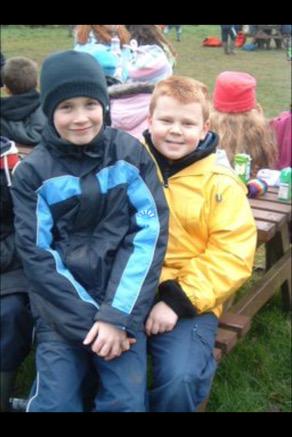 StC_Primary's tweet photo. @Liam_thompson94 and @HoneymonsterC you'll have to recreate this when you're out one night! http://t.co/WWaWSlnY6M