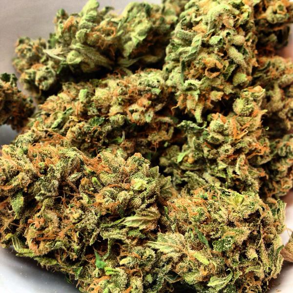 Weeedporn's tweet photo. This shit looks so loud!! http://t.co/CmmFcKlQXJ