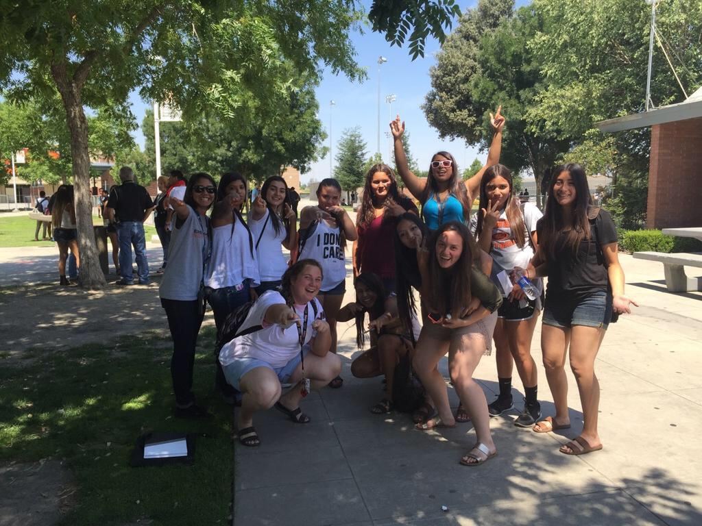 Valley_Squads's tweet photo. the real squad goals http://t.co/NwDPS1c7M1
