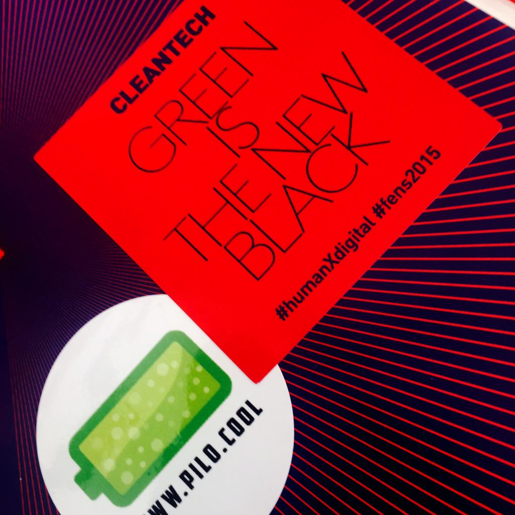 pilo_cool's tweet photo. Green is The New Black ! Pilo @futur_en_seine ! Viens rencontrer le futur #fens2015 http://t.co/tOXrbcQcIG