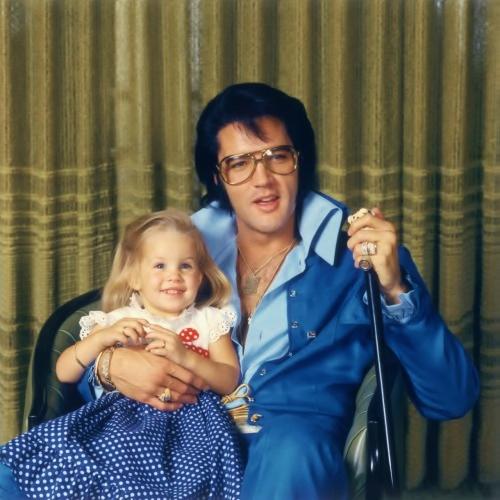 ELVIS__MUSIC's tweet photo. This and more #Elvis Pictures at Our Facebook; https://t.co/TP6du0JhBI http://t.co/rcLdu2nzOa