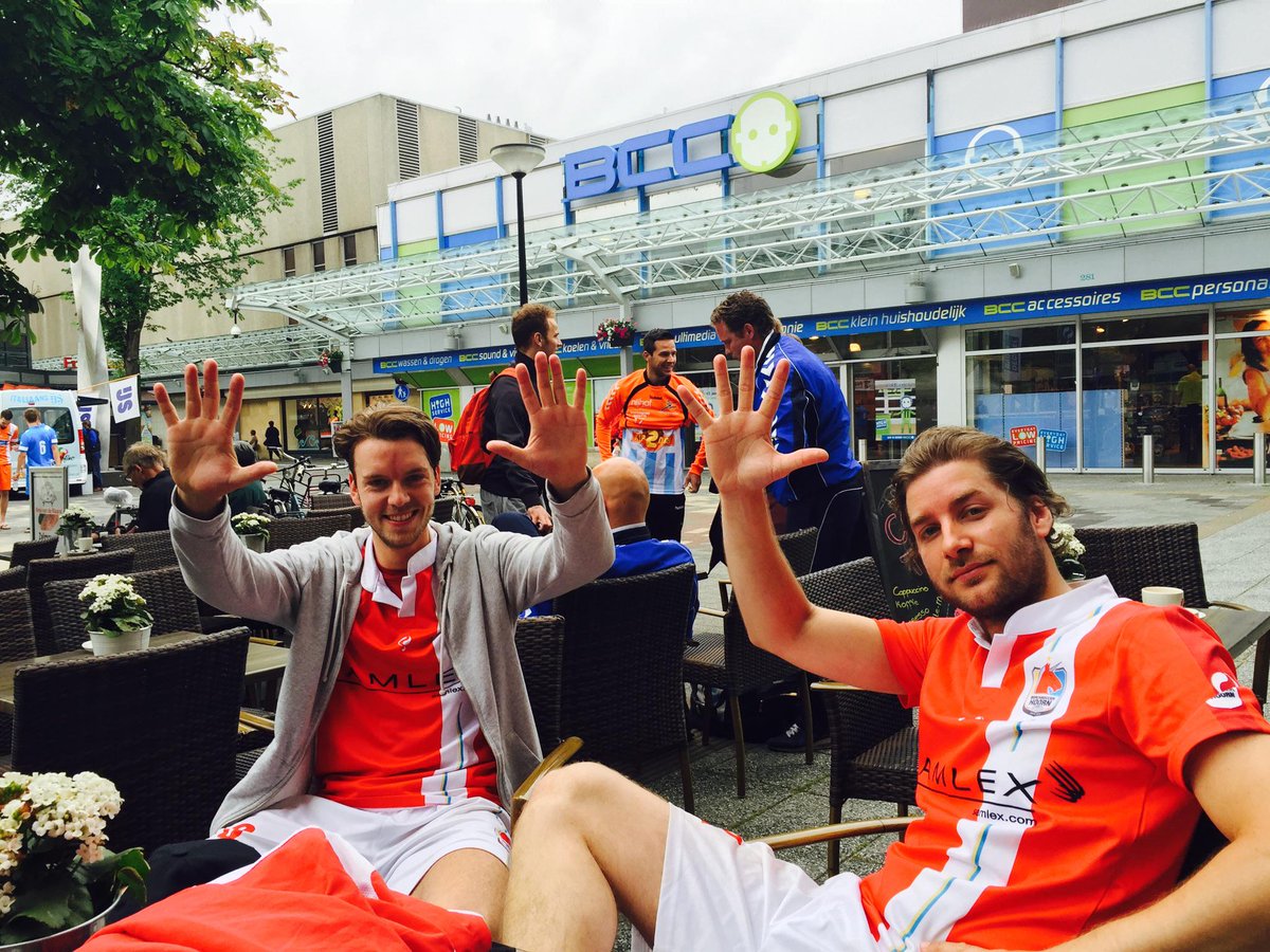 15-5 gewonnen. Vol gas tegen BS Utrecht. <a href="/BeachSoccerBond/">BSBN</a> #eredivisie.