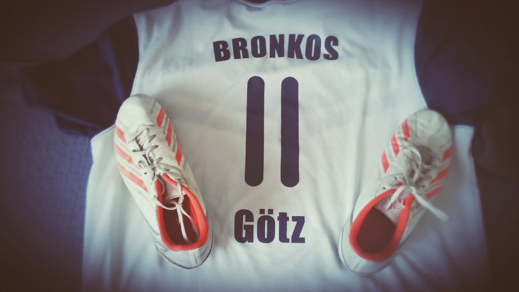 Goetz_11's tweet photo. Die 3 Punkte bleiben heute bei uns! #BRONKOS http://t.co/AjL64c9cx5