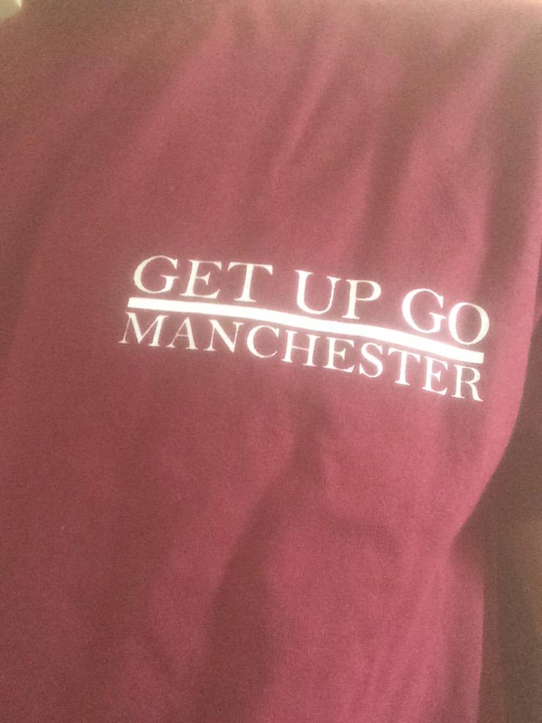 JFK_Liverpool's tweet photo. @GetUpGoUK bridging the gap between Liverpool and Manc, one riff at a time xoxo http://t.co/kkt1hgZ4jh