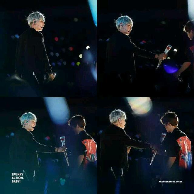 gabythalia99's tweet photo. HAPPY CHANBAEK DAY♡!  chanyeol 61 + baekhyun 4 = 614 614 = 14th june 14th june = TODAY!♡  #614everWithChanBaek http://t.co/5zoWd1rUSP