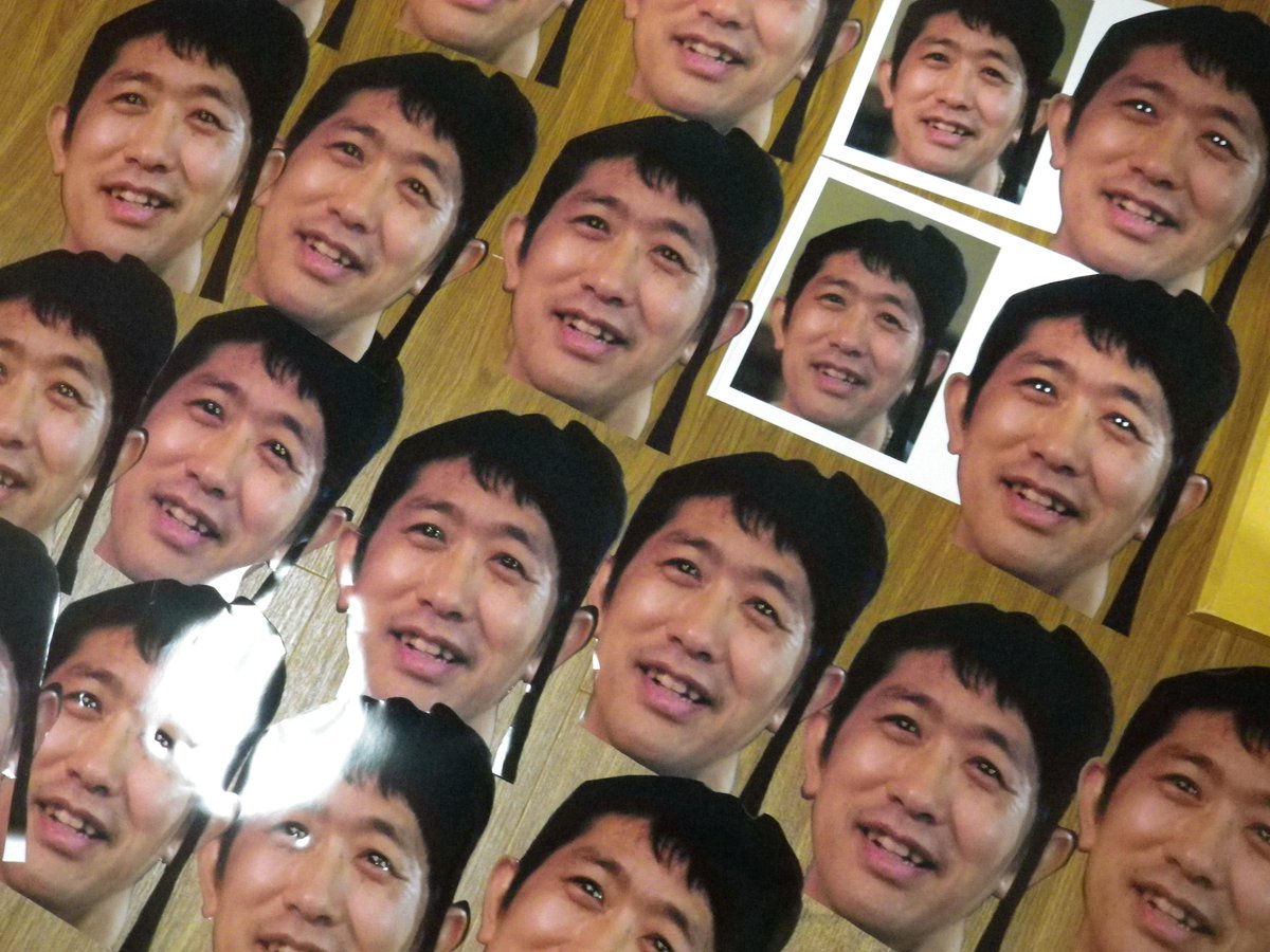 ぞろぞろぞろ。今度の日曜はマスク展に「ひんでん さん お面」を付けて行こう! ぞろぞろぞろ。今度の日曜はマスク展に「ひんでん さん お面」を付けて行こう!