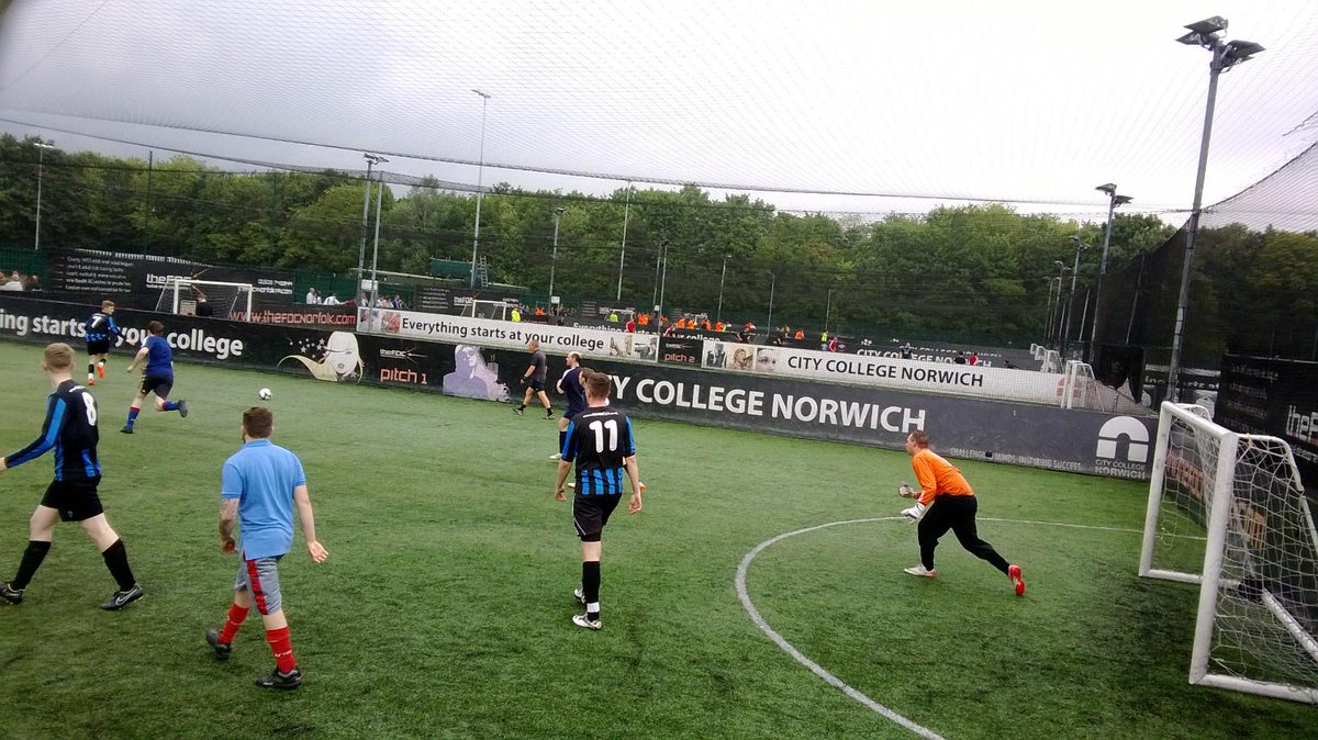 robert clark tweet media