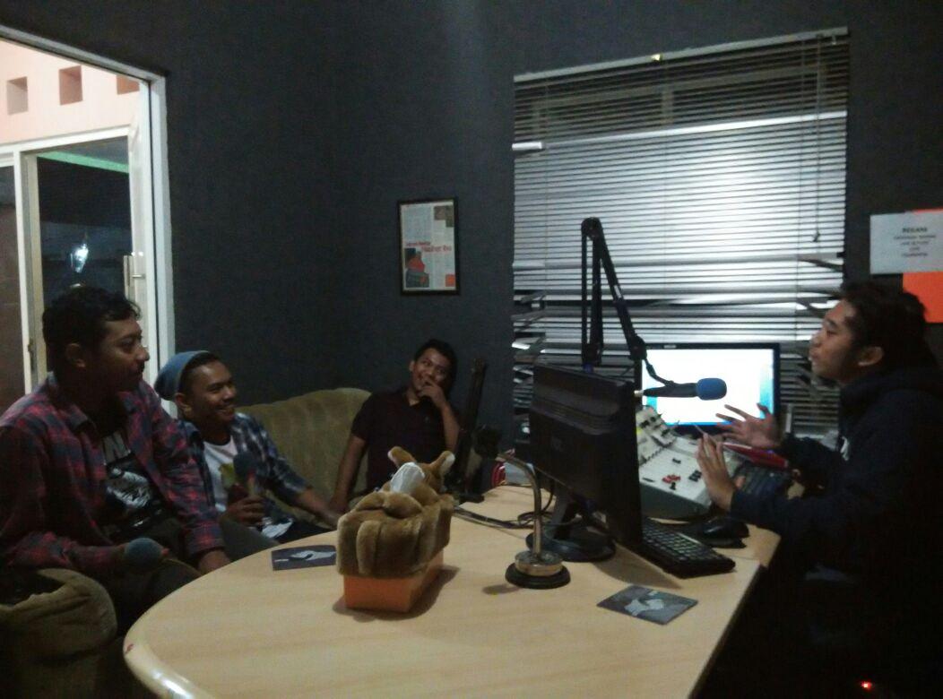 Stay tune! 98,1 Harmony FM <a href="/IndieHMN/">INDIE NEXT LIST</a> . shikaaaat!