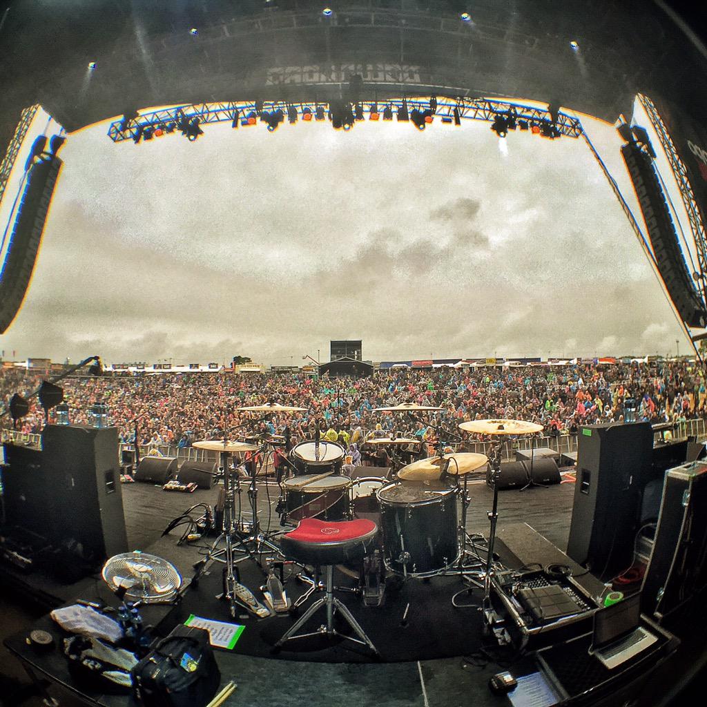 RyanMIW's tweet photo. Thank you @DownloadFest for having us! #DL2015 http://t.co/C3toe9LkfF