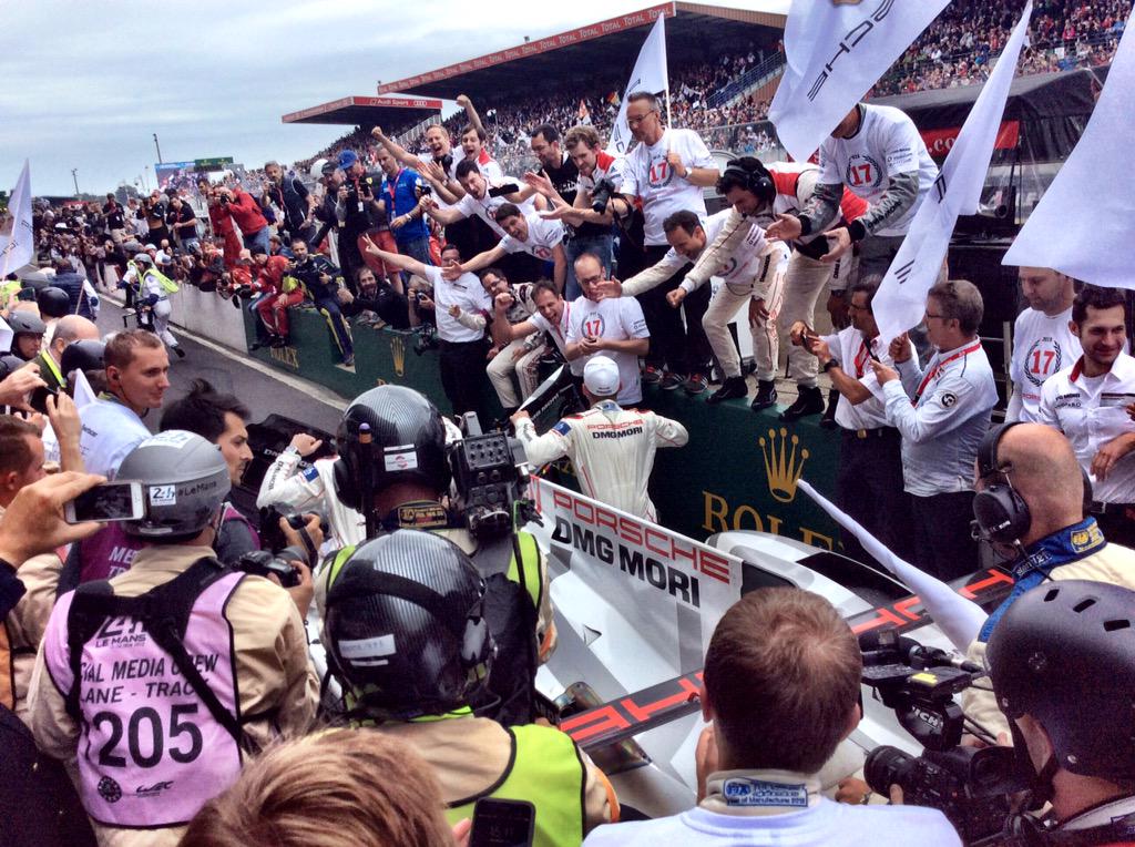 PorscheRaces's tweet photo. A dream comes true! Porsche celebrates 17th victory at @24hoursoflemans with @NicoHulkenberg @NickTandyR @earlbamber http://t.co/hOG0p6Ak7W