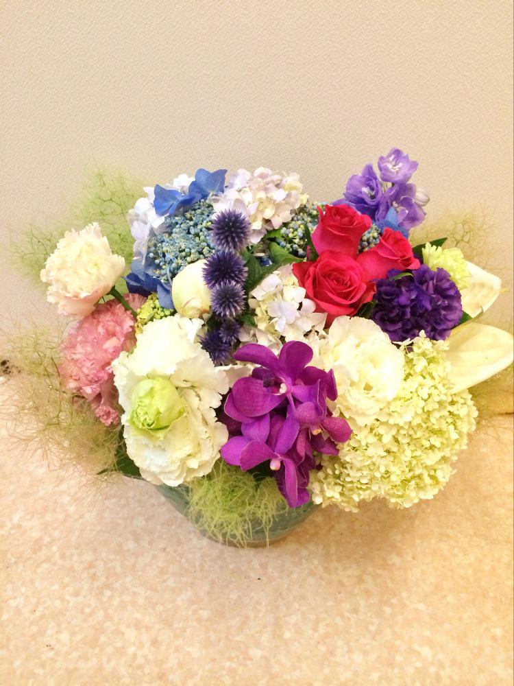 devasya_yoga's tweet photo. 美しい花に、癒される。それは、花にも、大地にも、太陽にも、雨にも、全ての自然に感謝すべき癒しである。 松本浩子　#yogaJP #prayforjapan http://t.co/JgolMpWOPe