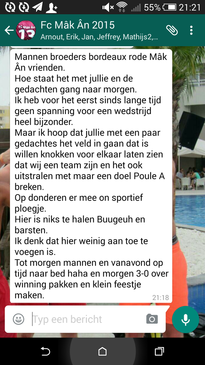 FCmakan's tweet photo. Even een donder speech gekregen van niemand minder dan @erikdegraafscf. Morgen de eerste wedstrijd. #zinin#spanning http://t.co/HTQPV6w9X4