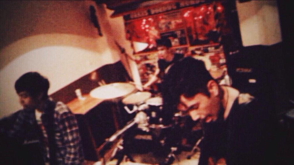 Great night!!!!!! Awesoke moshpit and the crowdsurf! thanks for coming to SVN very first gigs! #INTERNETFWENDZ ROCKS!