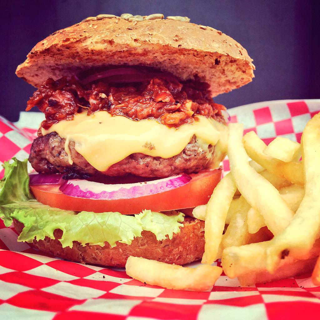 Esto pasa cuando unimos fuerzas con @IgnicoMx esperen el nuevo proyecto! <a href="/DFHambrientas/">ChilangasHambrientas</a> <a href="/GastronautaDF/">Gastronauta🍴</a> <a href="/Gastrogram/">Gastrogram!</a>