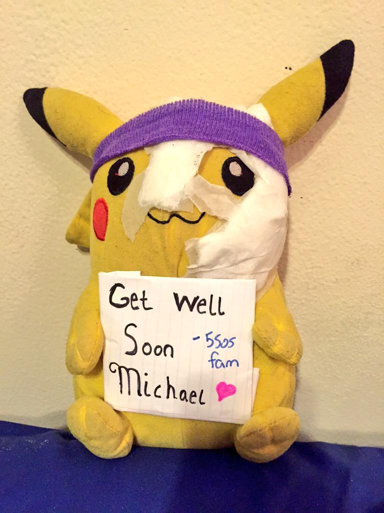 chemisvt's tweet photo. Oww, this is really cute๐๐โค๏ธ๐๐
#MichaelGetWellSoon @Michael5SOS http://t.co/paQwtKnlHT