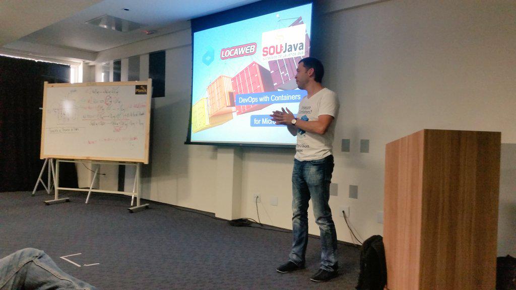 Cascozza's tweet photo. Inaugurando meu twiter com o pé direito, ótimas apresentações. Obrigado #20javadays #Java20 #locaweb http://t.co/iJctlA0gWz
