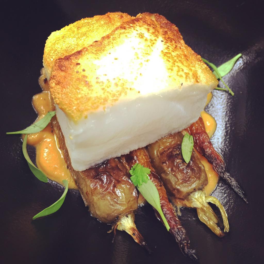 scorchgutierrez's tweet photo. Sea bass #truecooks #cheflife #seabass #foodporn http://t.co/24LKBY5Yqu