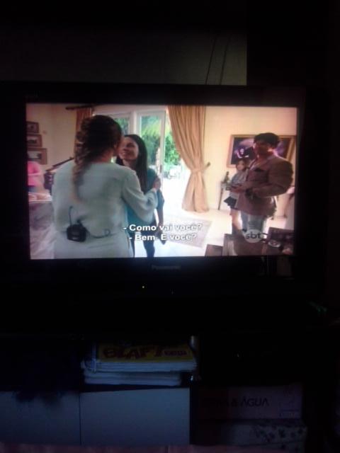 Eleanorx702_'s tweet photo. #ElianaAoVivo Eu nao vejo a hora de chegar A Eliana em Hollywood Meu Deus http://t.co/g8H3cGiUbu