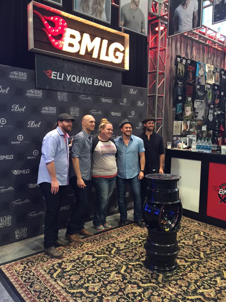 BigMachine's tweet photo. ATTN: @EliYoungBand is here signing with us for another hour! Come stop by and say hi! #CMAFest #FanFairX #Booth370 http://t.co/V8yQ2QsPg0