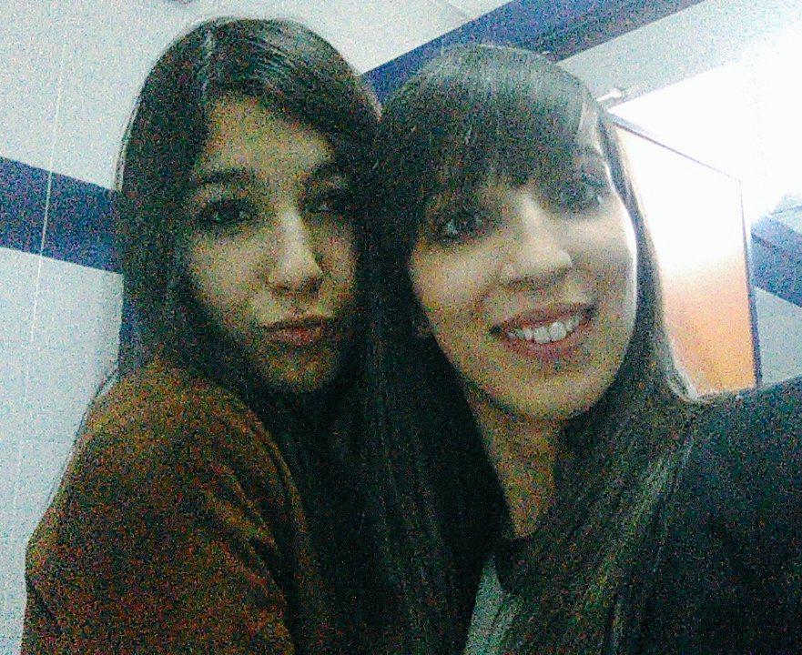 NoemiMartinezM's tweet photo. 😘😘😘😘✌✌✌ @NataliaMc27 http://t.co/5ghYJ8esVf