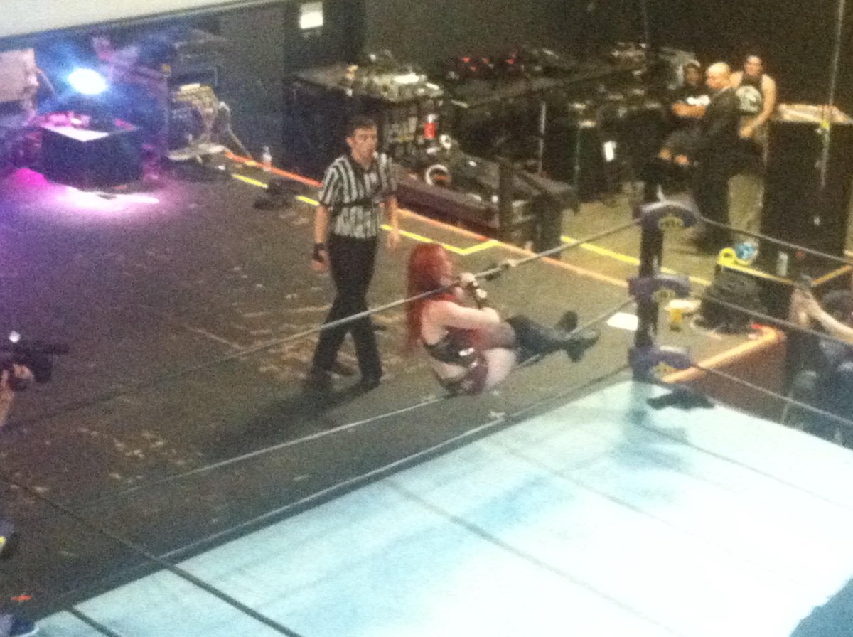 divadirt's tweet photo. Taeler picks up the win! #QOC6 http://t.co/sRZw1IkR2q