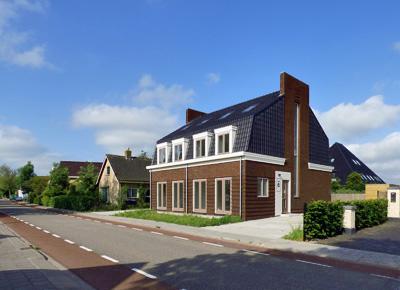 Afgelopen week een markante dubbele woning opgeleverd.
Kijk voor meer informatie op onze site: AVEM.nl