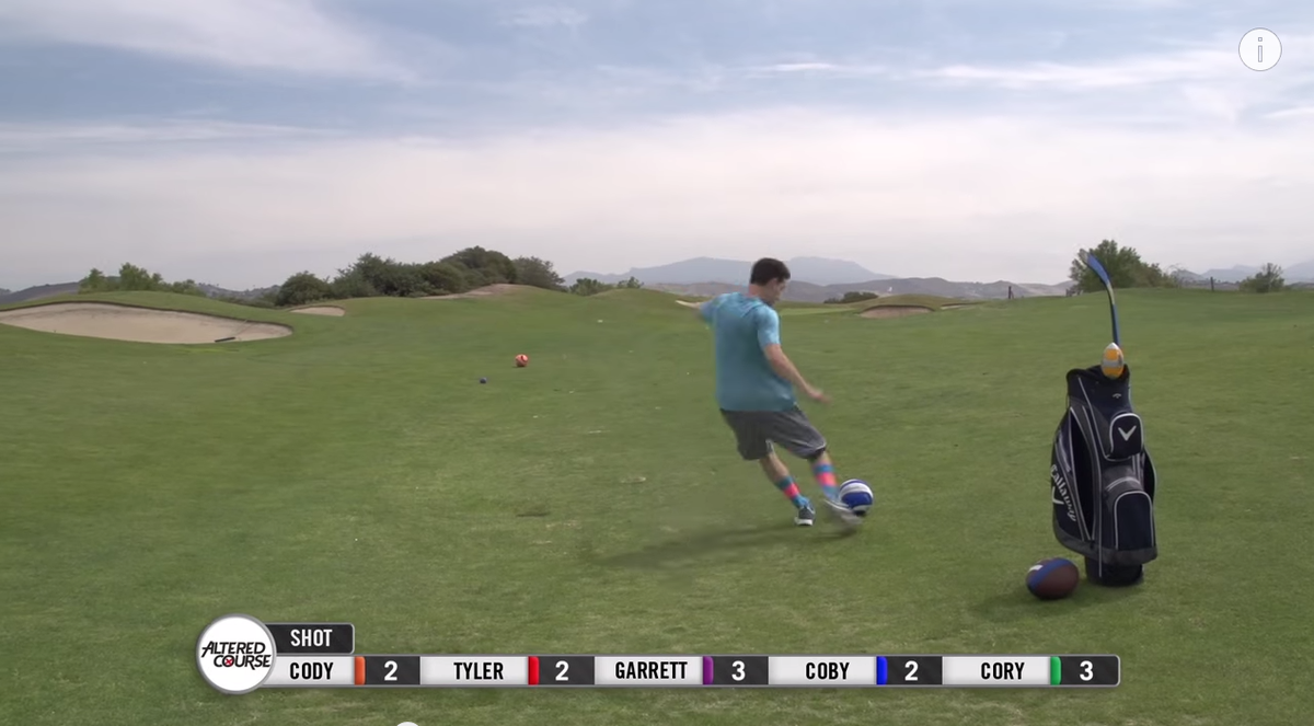 YummyBirdies's tweet photo. The @DudePerfect guys play every sport but #golf on the golf course. “All Sports Golf Battle”
http://t.co/sSTjqLTVFn http://t.co/XG0VDt8wKA
