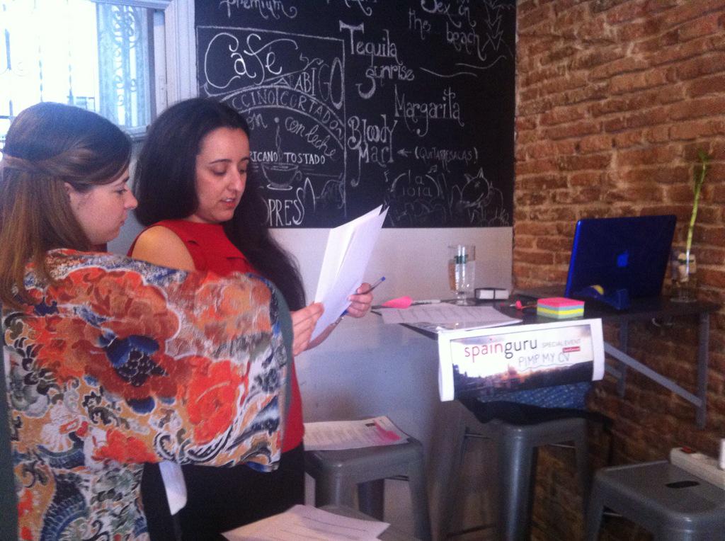 SpainGuruES's tweet photo. Smile! #PimpMyCV underway at La Lola Cocktail Bar! #madrid #españa http://t.co/R2kU8PQ6hh #guiri http://t.co/J0FPmIZCWn