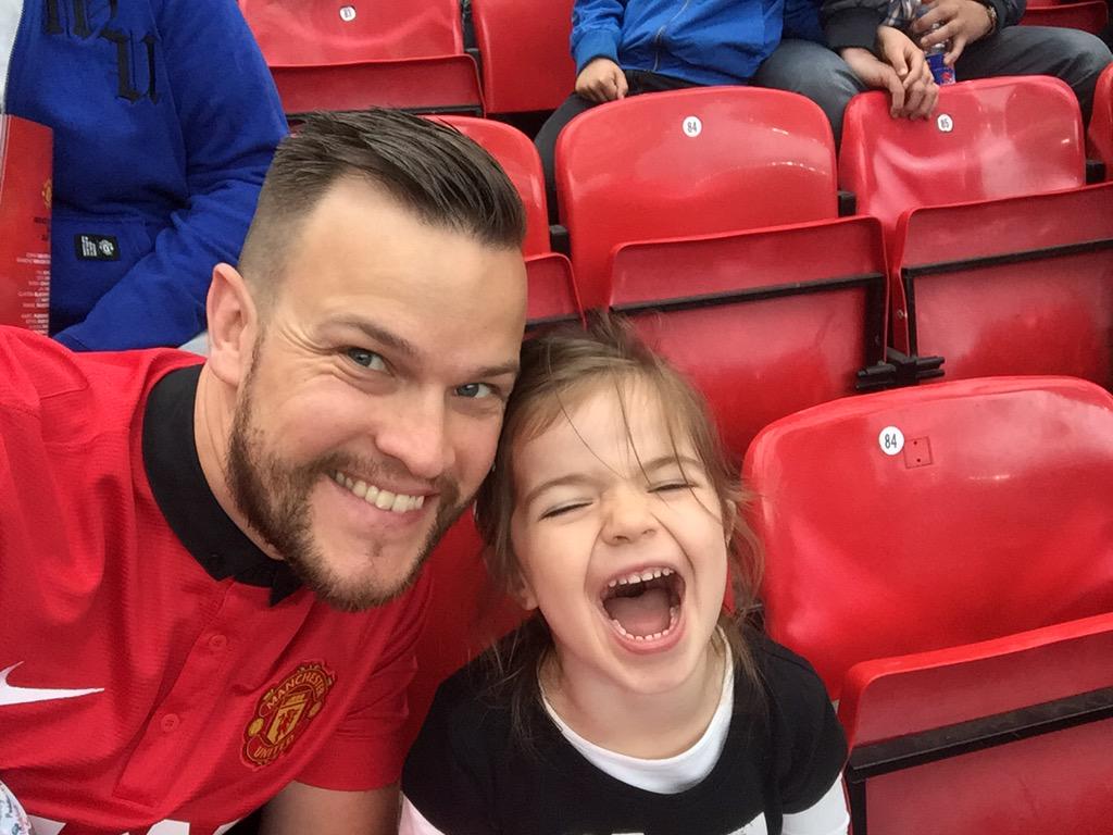 Daddy daughter day #Miley @ManUtd 1st game watching #unitedlegends I grew up watching #Cole #York #Stam #scholes